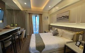 Condo Near Ayala Cebu City W Wifi Balcony