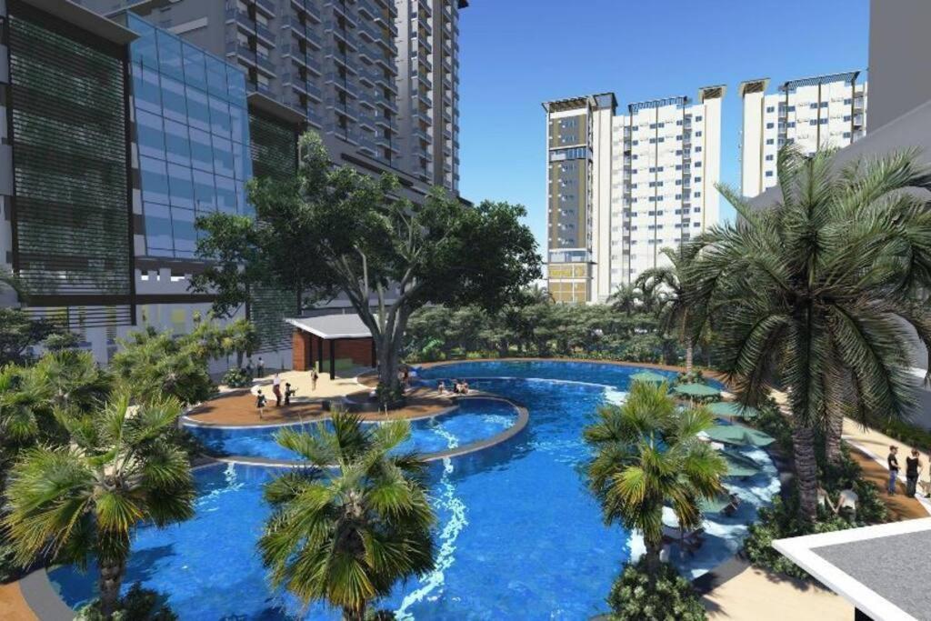 Condo Near Ayala Cebu City W Wifi Balcony Exterior photo